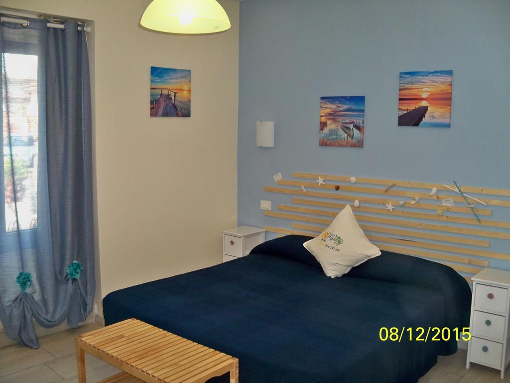 B&B Le Meduse Fiumicino Habitación foto